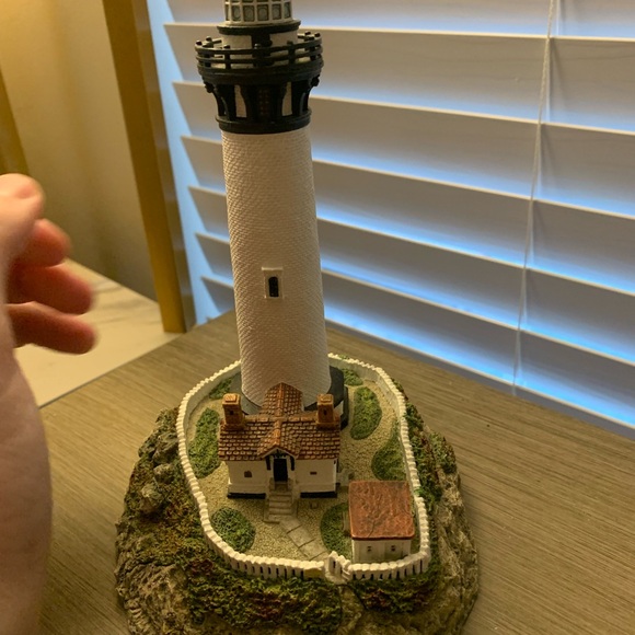 Lighthouse Pigeon Forge Vintage 1997 - Picture 7 of 10